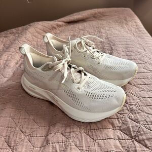 Brooks Women’s Glycerin 22 - Almond peach/London Fog - Size 8